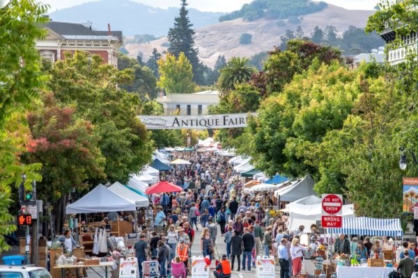 Petaluma Antique Store Walk
